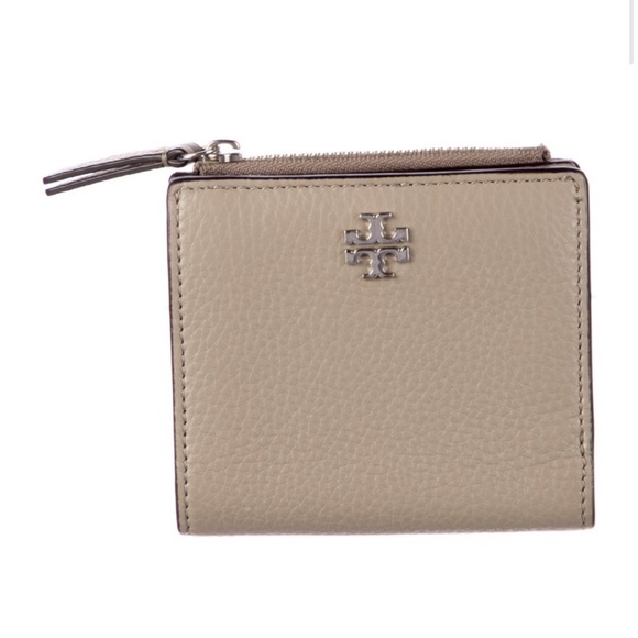 Tory Burch Small Beige Leather Wallet - Picture 1 of 7
